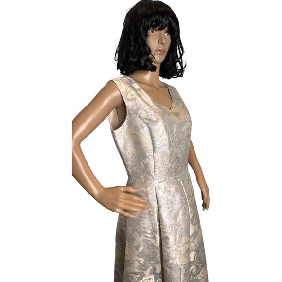 NWT Ellen Tracy Silver Jacquard Maxi Gown Dress Size 8 Formal Evening Prom 8 - Picture 7 of 17